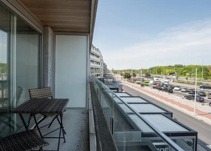 Studio Residentie Lautrec-2 By Interhome