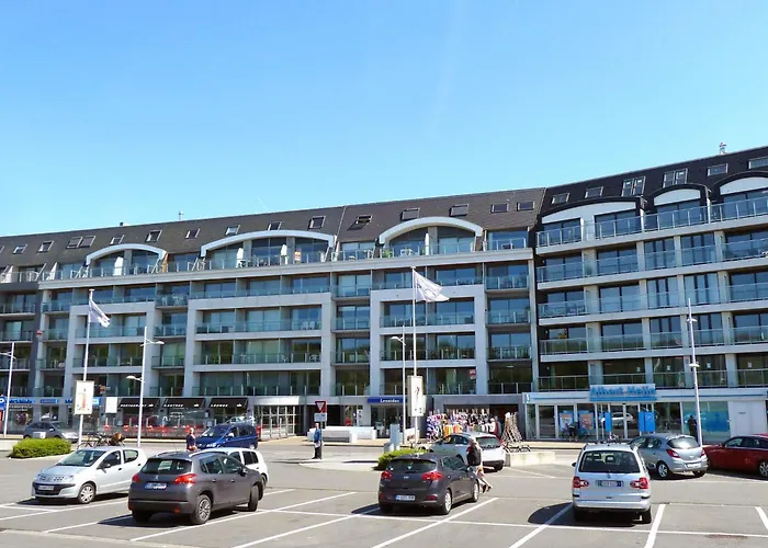 Studio Residentie Lautrec-2 By Interhome